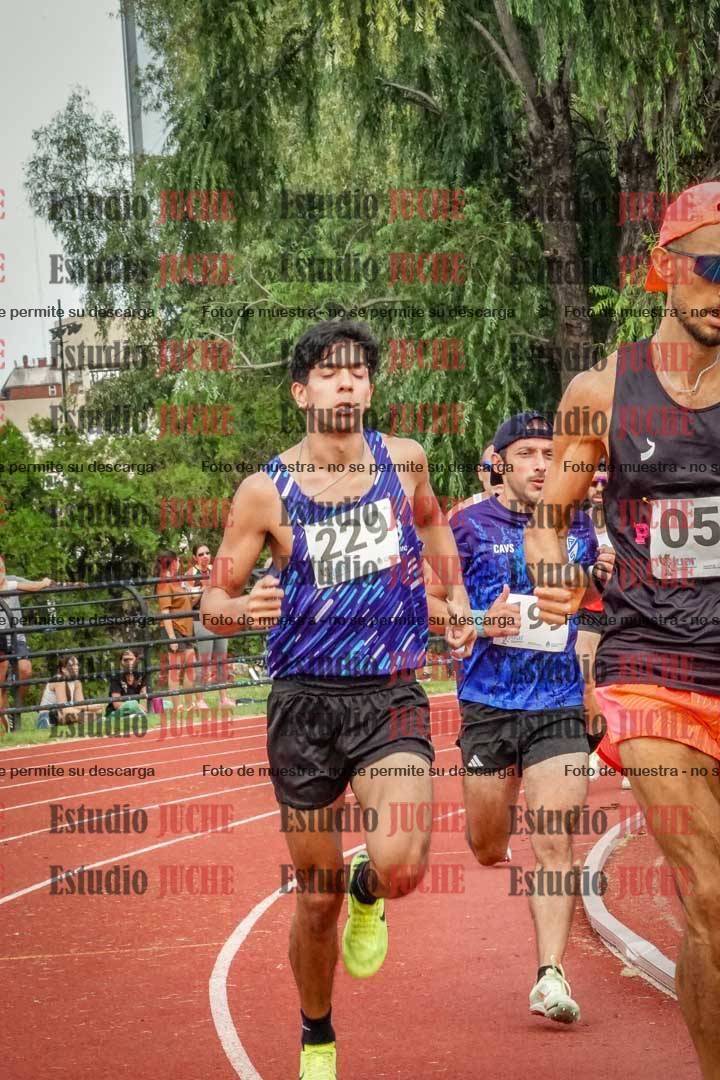 Fotos de los 3000 m llanos de varones