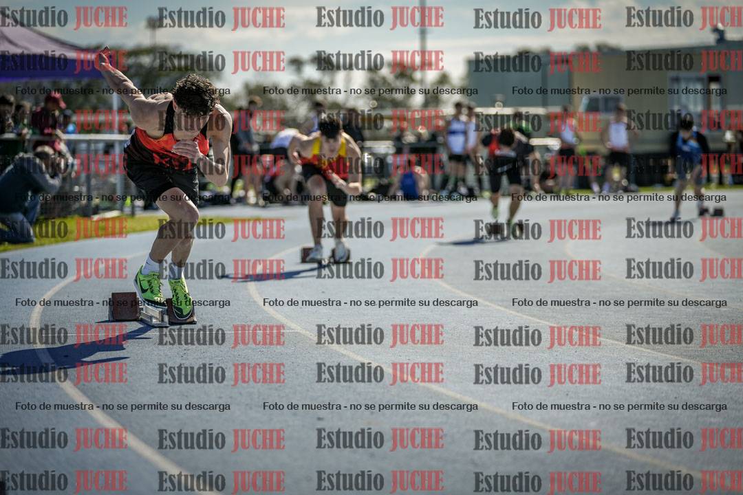 Fotos de los 400 m llanos de varones