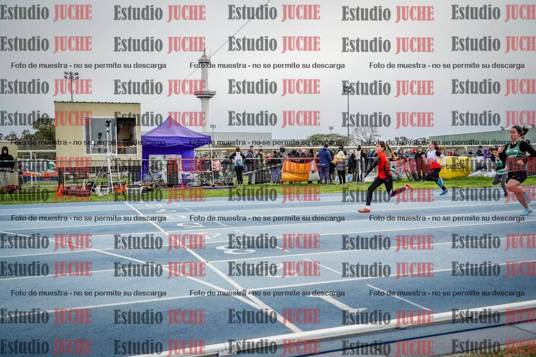 Fotos de los 50 m llanos de mujeres - U12