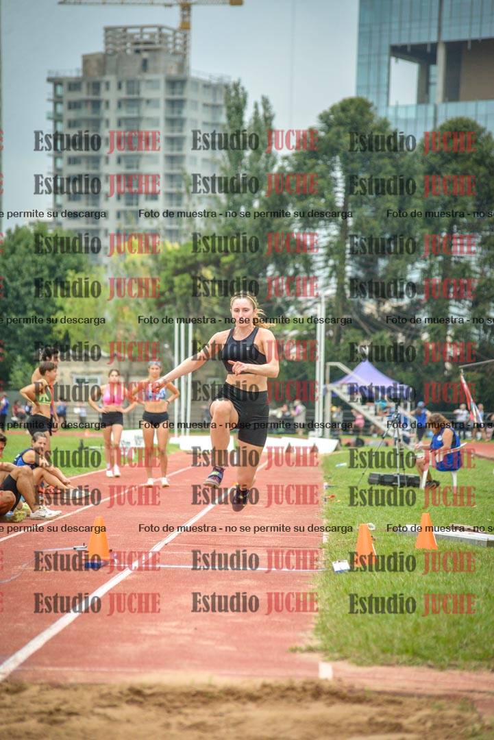 Fotos del salto triple - tabla de 8 y 10
