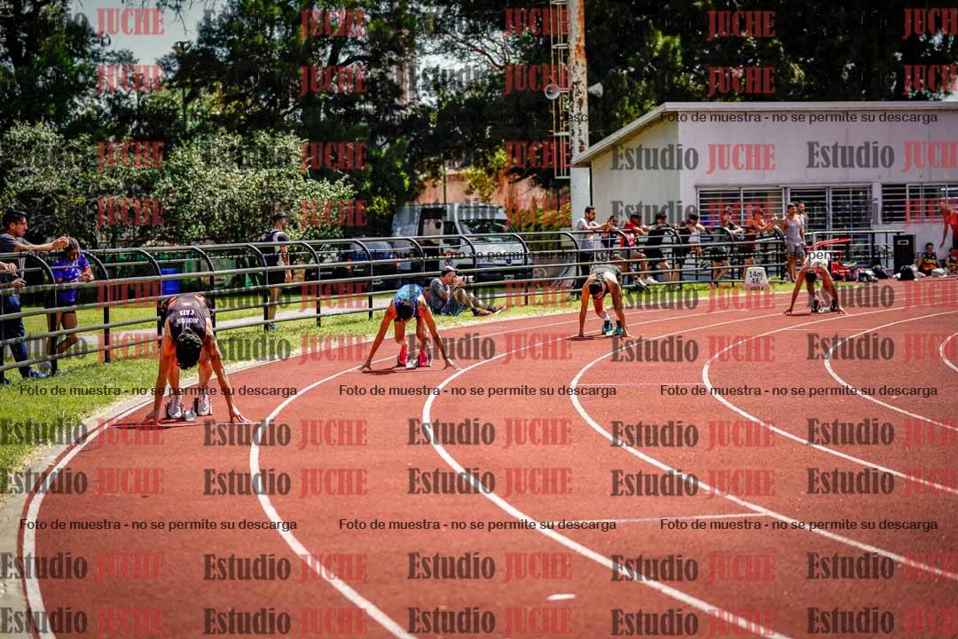 Fotos de los 400 m llanos de varones