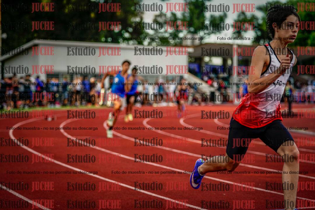 Fotos de los 400 m llanos de varones