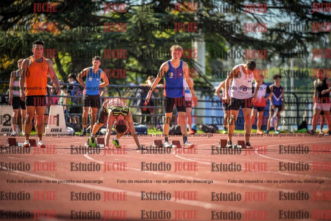 Fotos de los 100 m llanos de varones