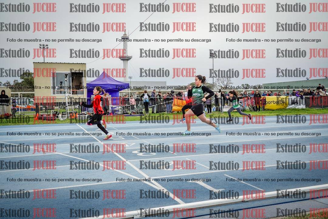 Fotos de los 50 m llanos de mujeres - U12