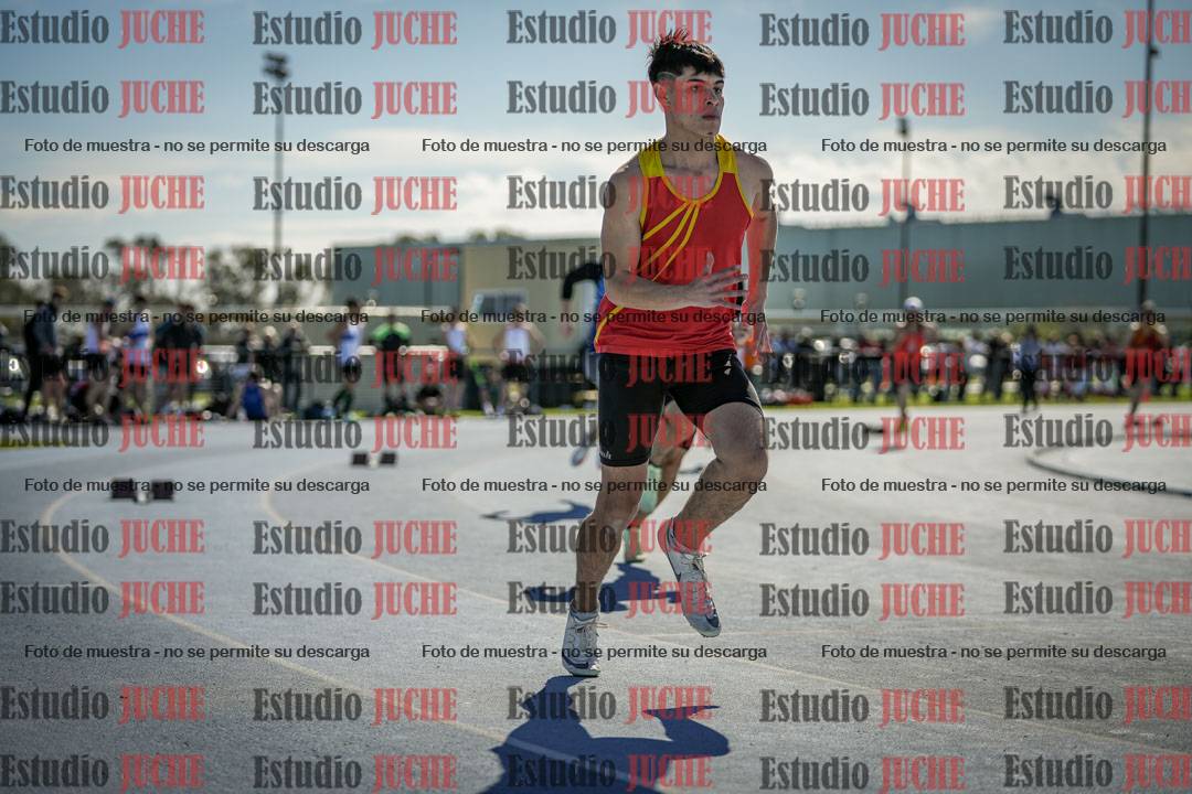 Fotos de los 400 m llanos de varones