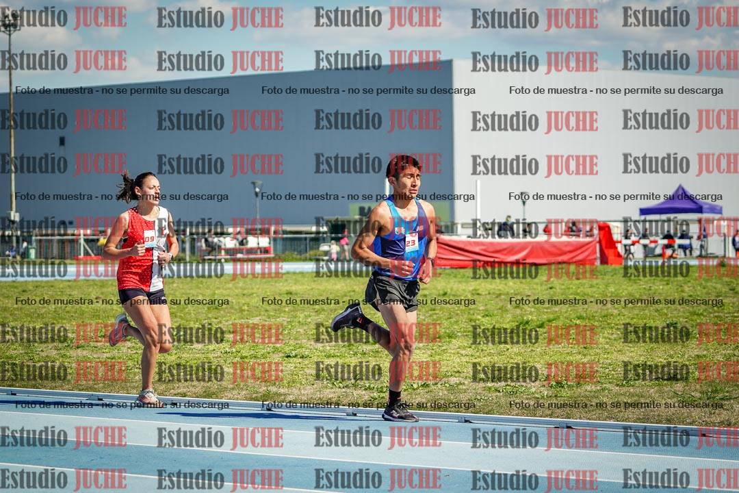 Fotos de los 5000 m llanos de mujeres y varones