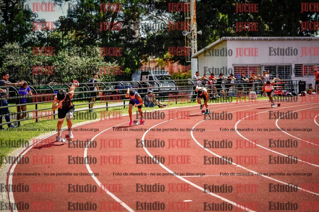 Fotos de los 400 m llanos de varones