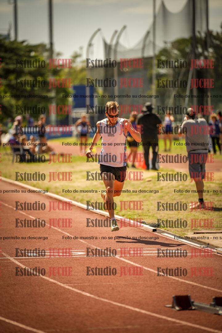 Fotos de los 400 m llanos de varones