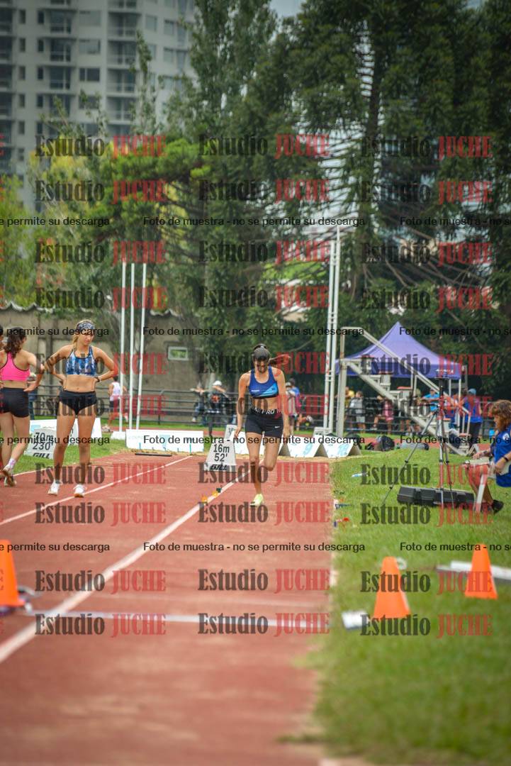Fotos del salto triple - tabla de 8 y 10