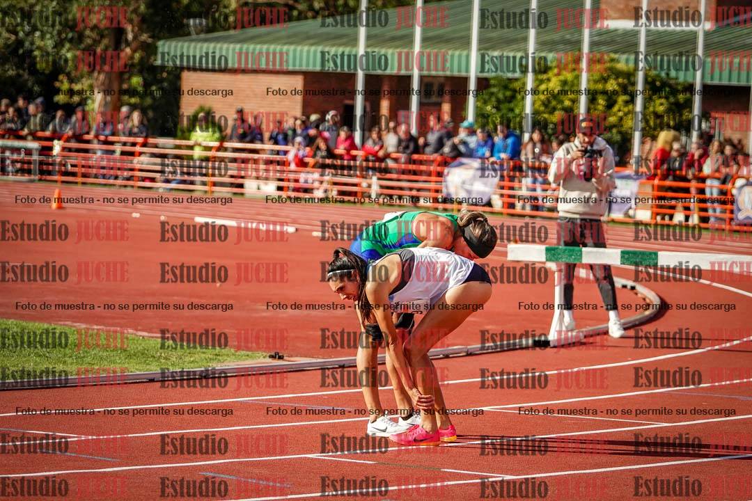Fotos de algunos extras y podios del día 2