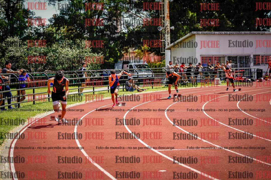 Fotos de los 400 m llanos de varones