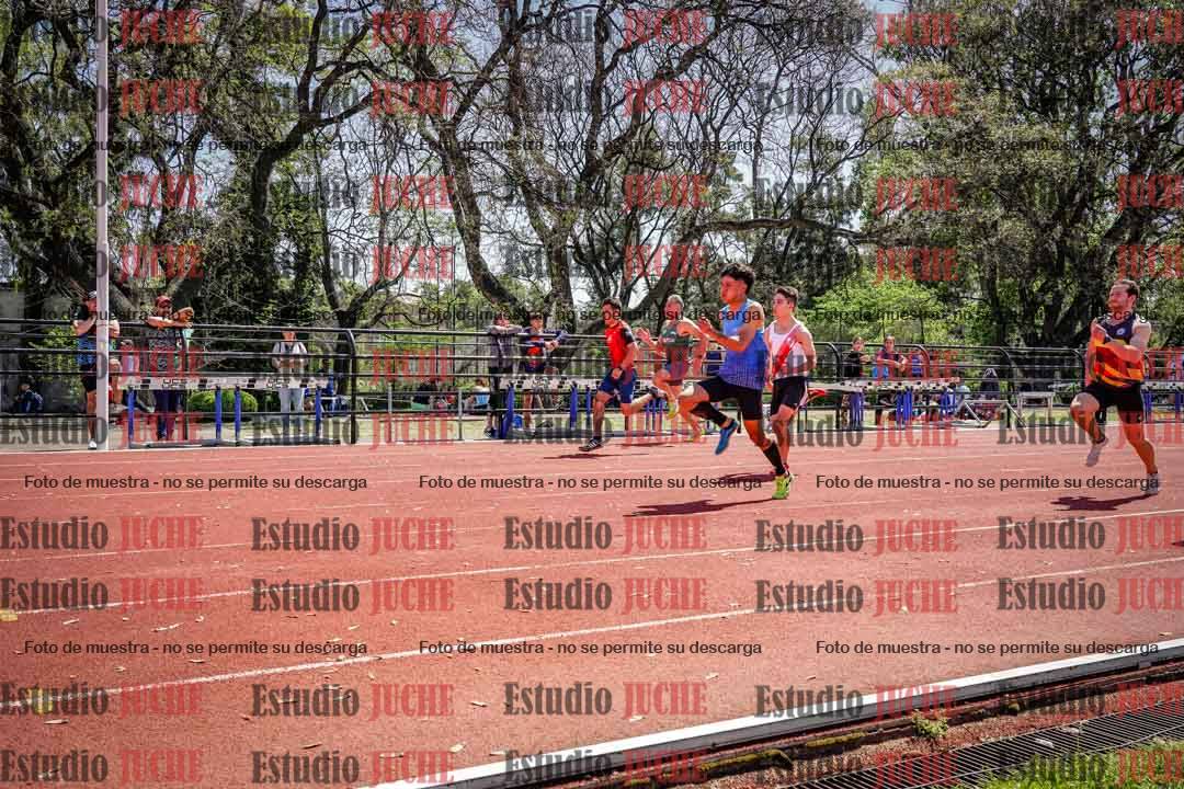 Fotos de los 100 m llanos de varones
