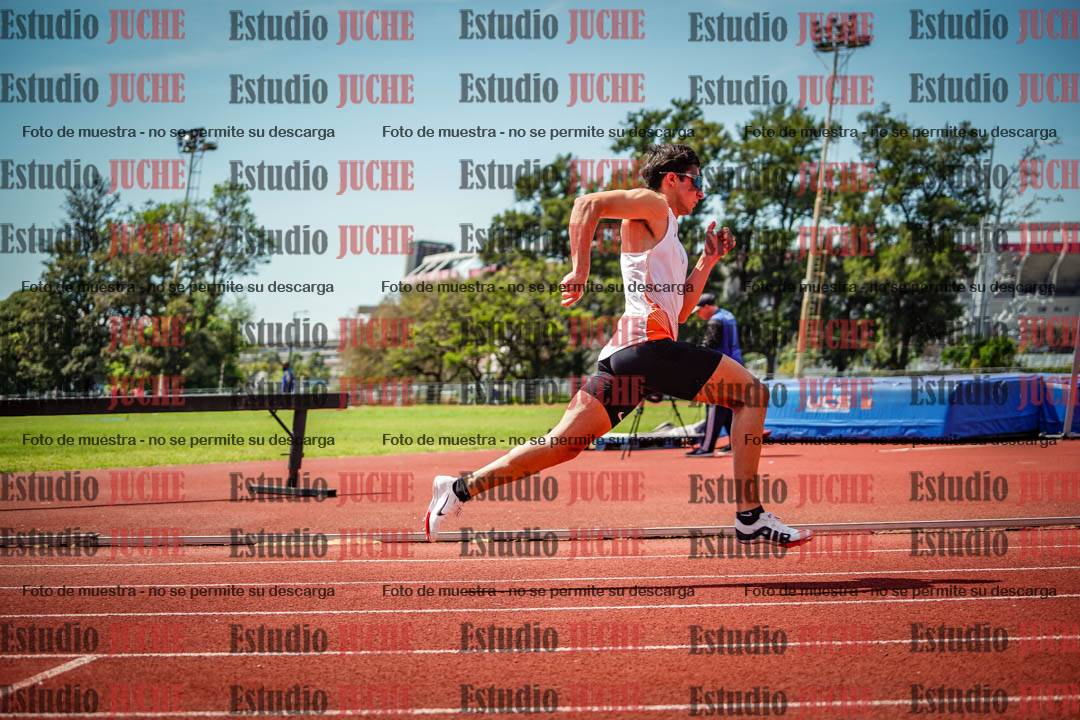 Fotos de los 400 m llanos de varones