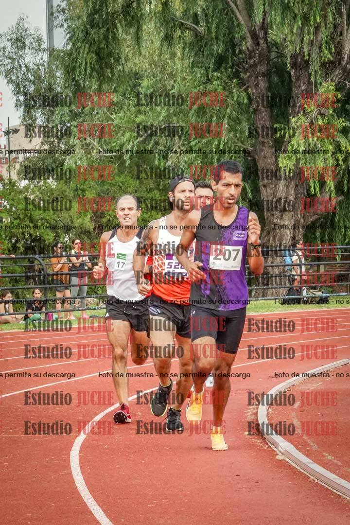 Fotos de los 3000 m llanos de varones