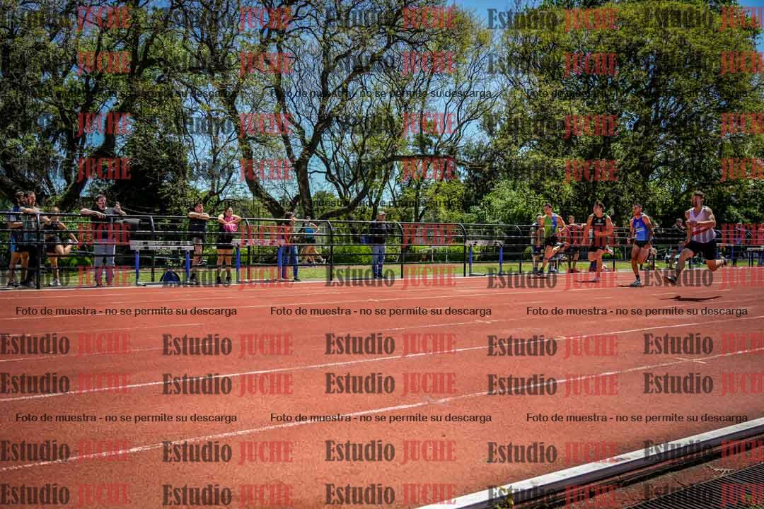 Fotos de los 100 m llanos de varones