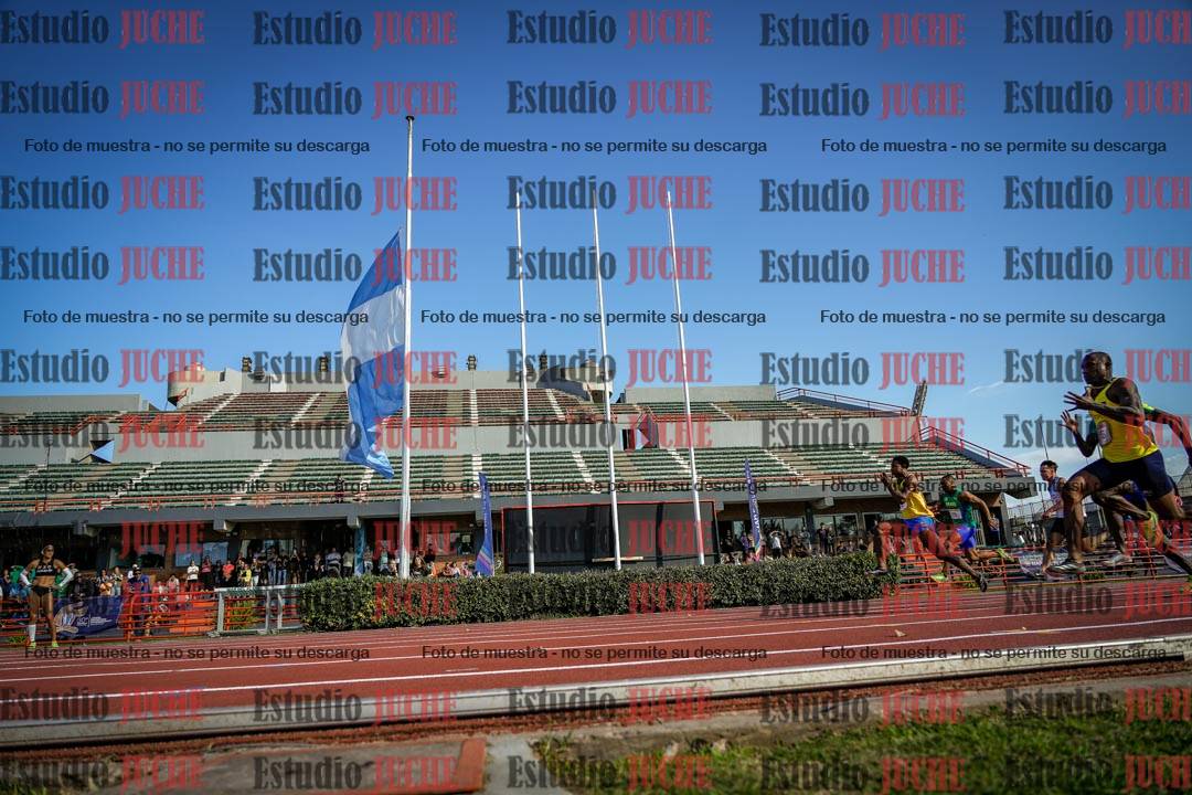 Fotos de los 100 m de varones - FINAL