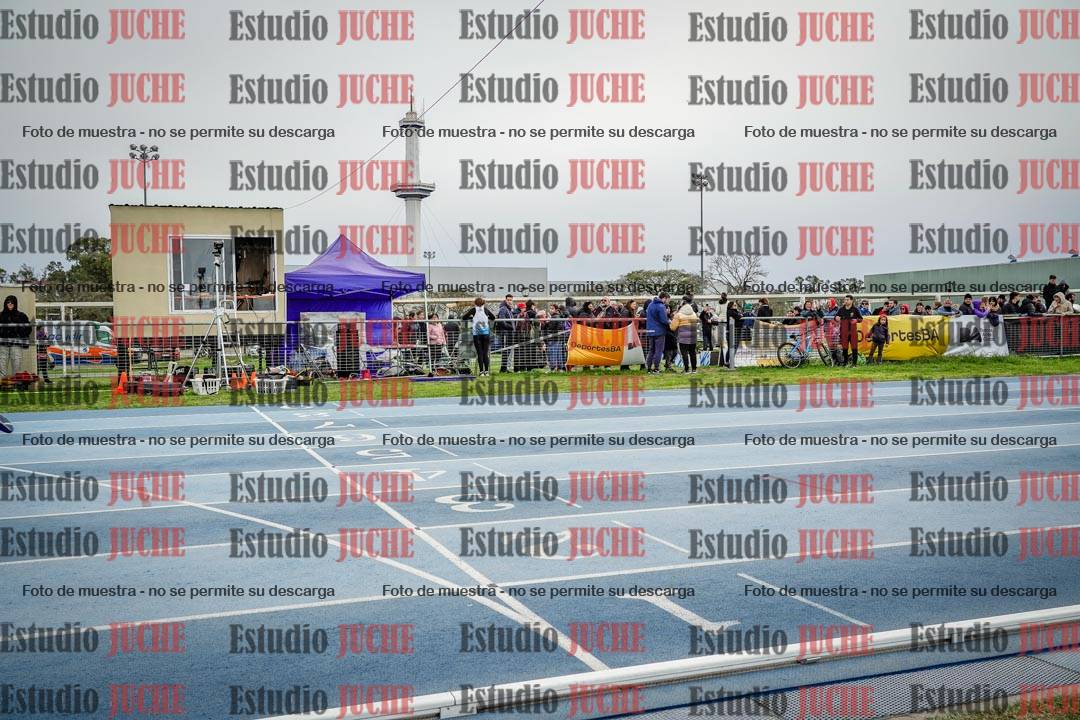 Fotos de los 50 m llanos de mujeres - U12