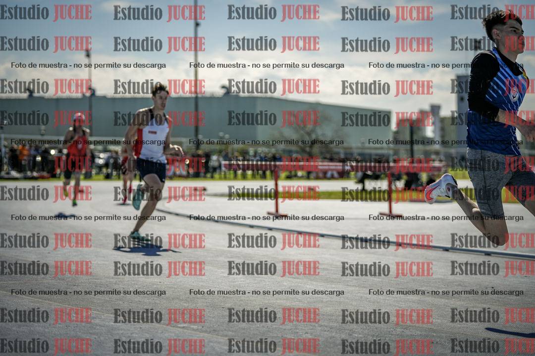 Fotos de los 400 m llanos de varones