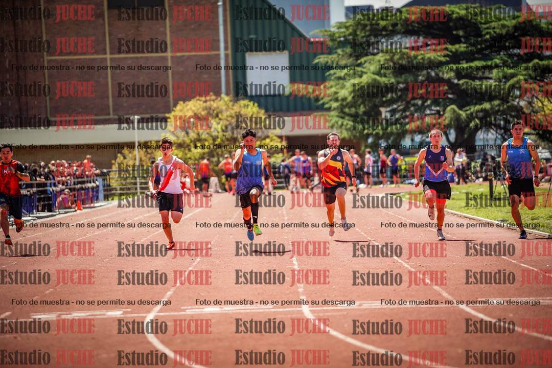 Fotos de los 100 m llanos de varones