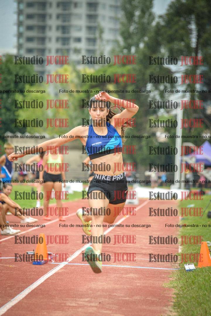 Fotos del salto triple - tabla de 8 y 10