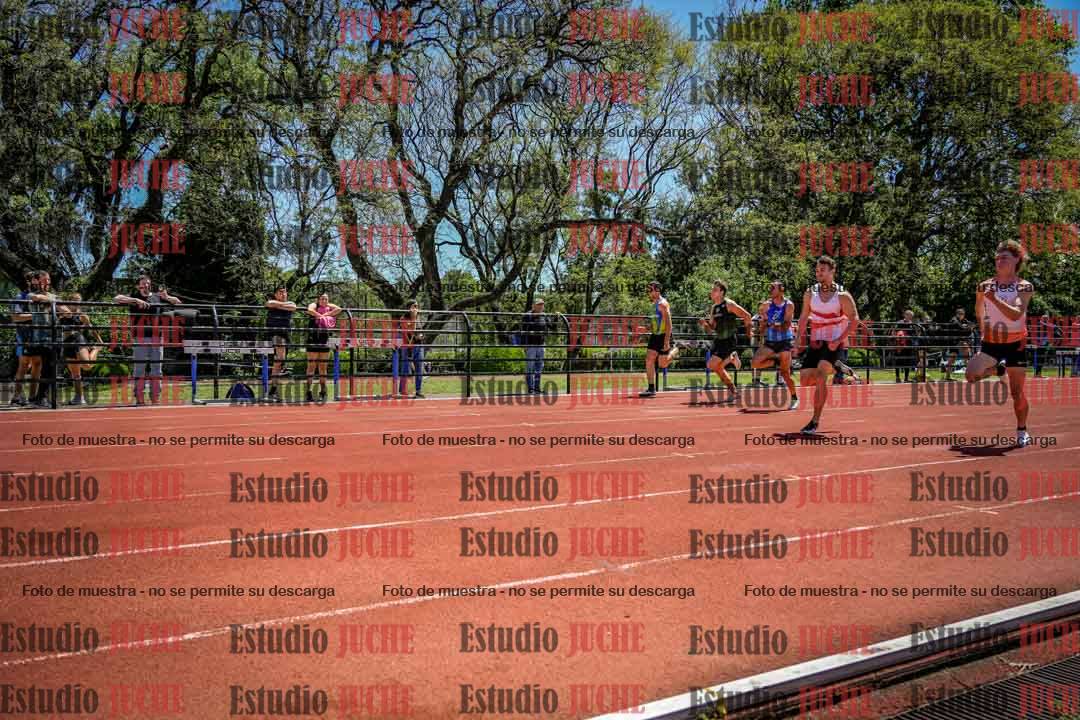 Fotos de los 100 m llanos de varones