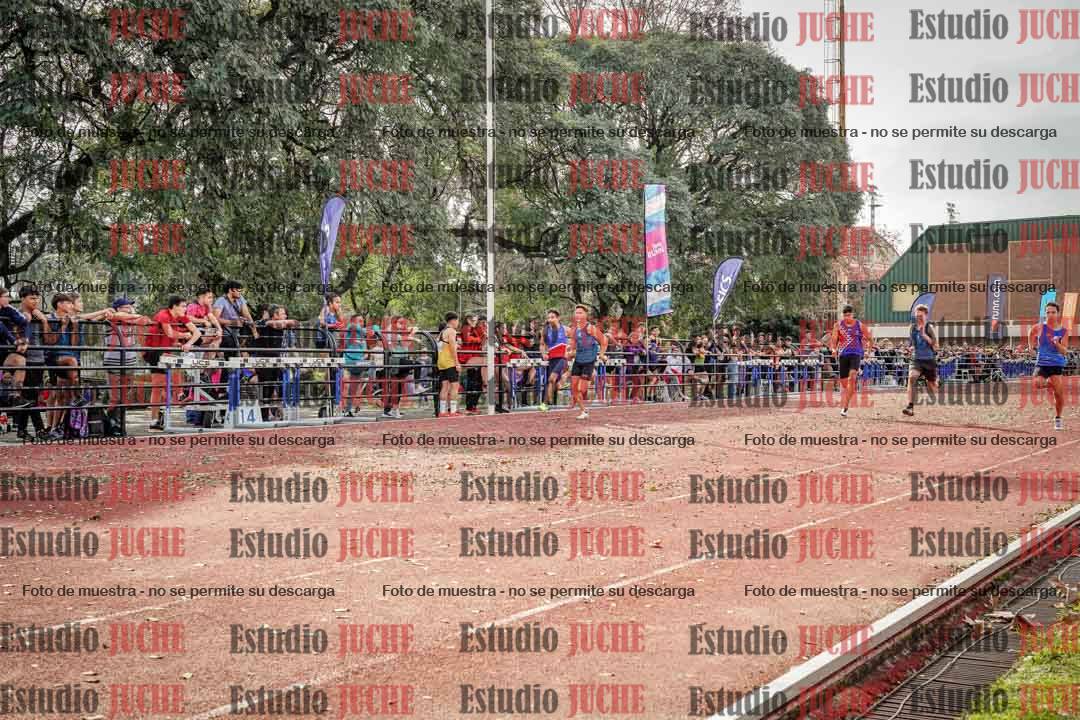 Fotos de los 100 m llanos de varones