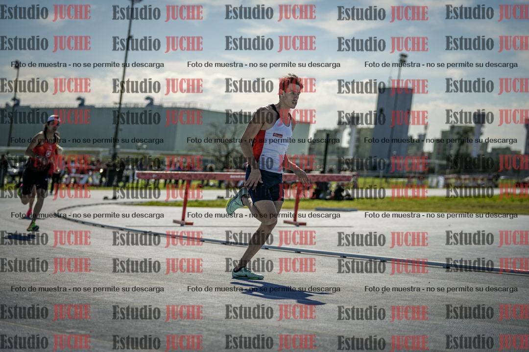 Fotos de los 400 m llanos de varones