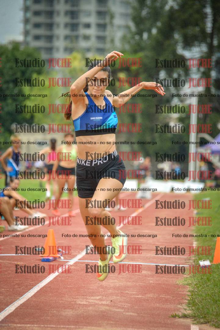 Fotos del salto triple - tabla de 8 y 10