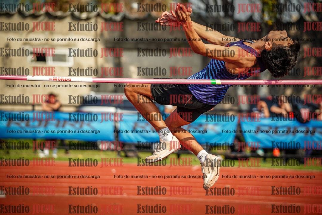 Fotos del salto en alto de varones