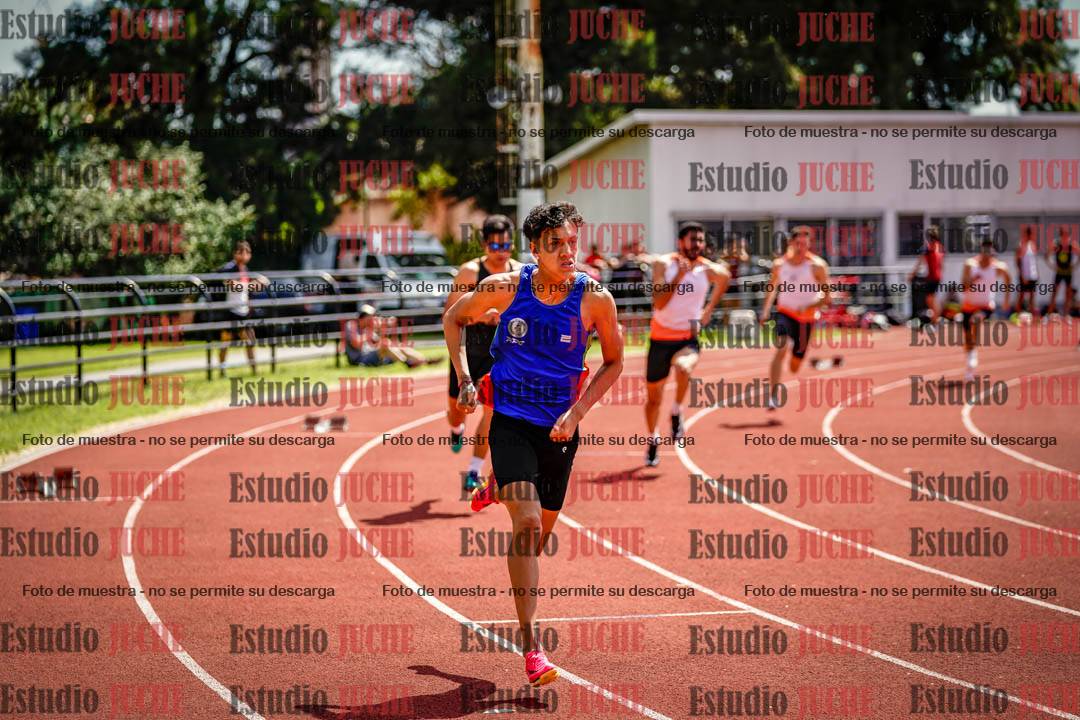 Fotos de los 400 m llanos de varones