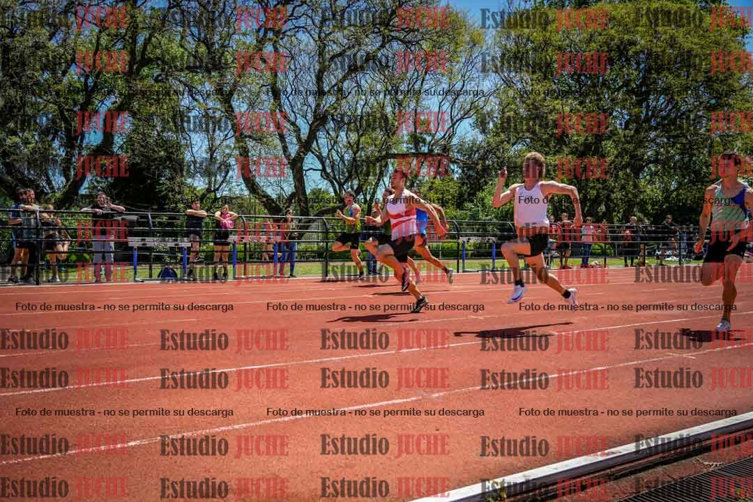 Fotos de los 100 m llanos de varones