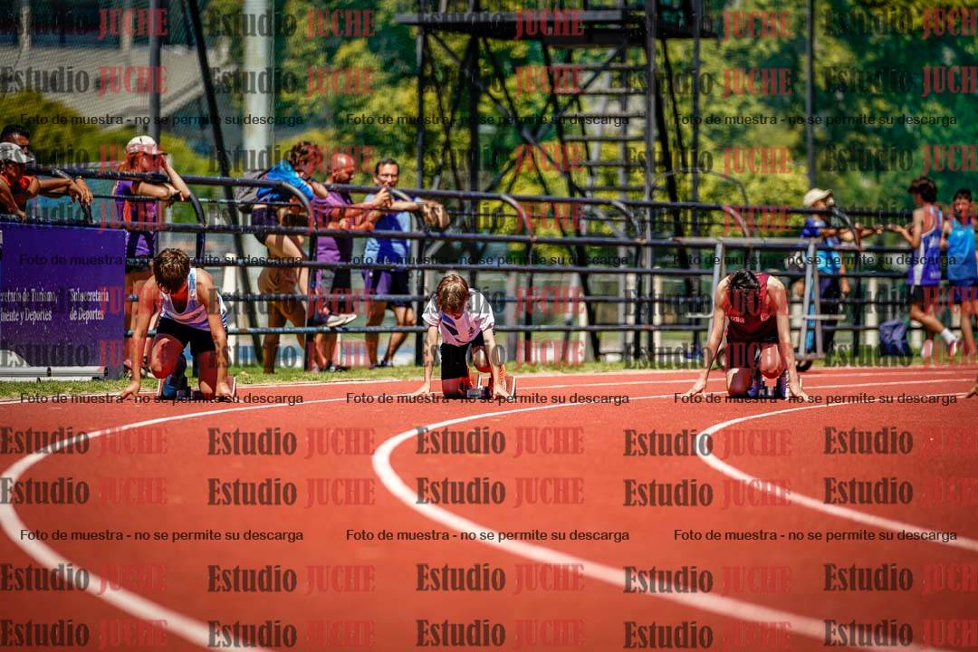 Fotos de los 150 m llanos de varones