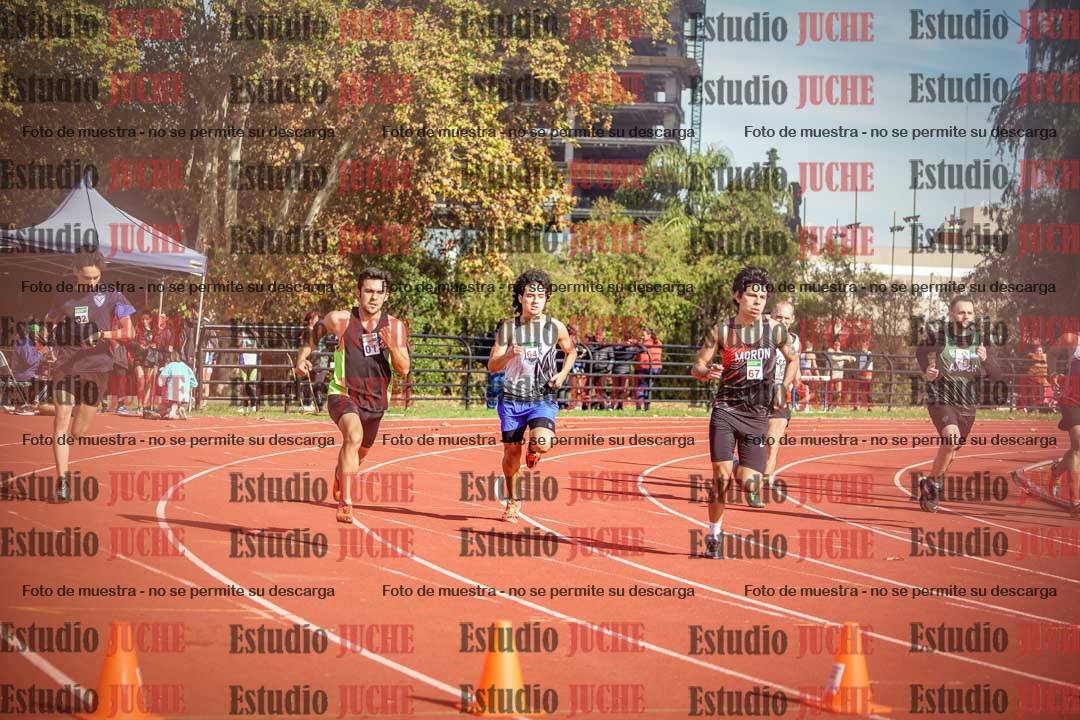 Fotos de los 800 m llanos de varones