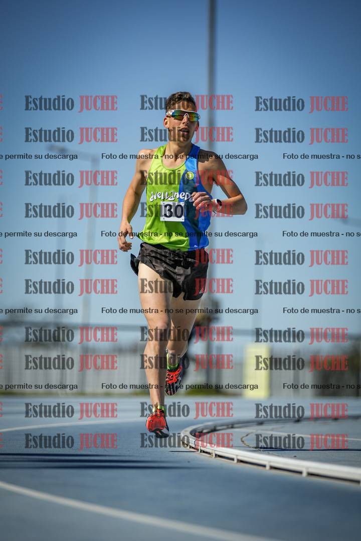 Fotos de los 5000 m llanos de mujeres y varones