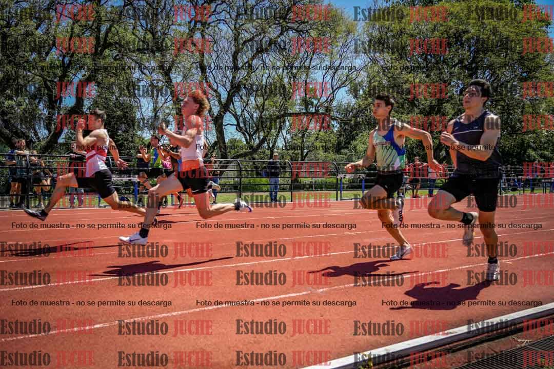 Fotos de los 100 m llanos de varones