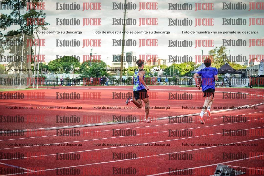 Fotos de los 400 m llanos de varones