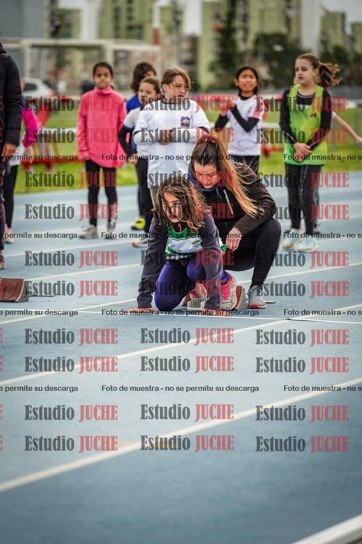 Fotos de los 50 m llanos de mujeres - U12