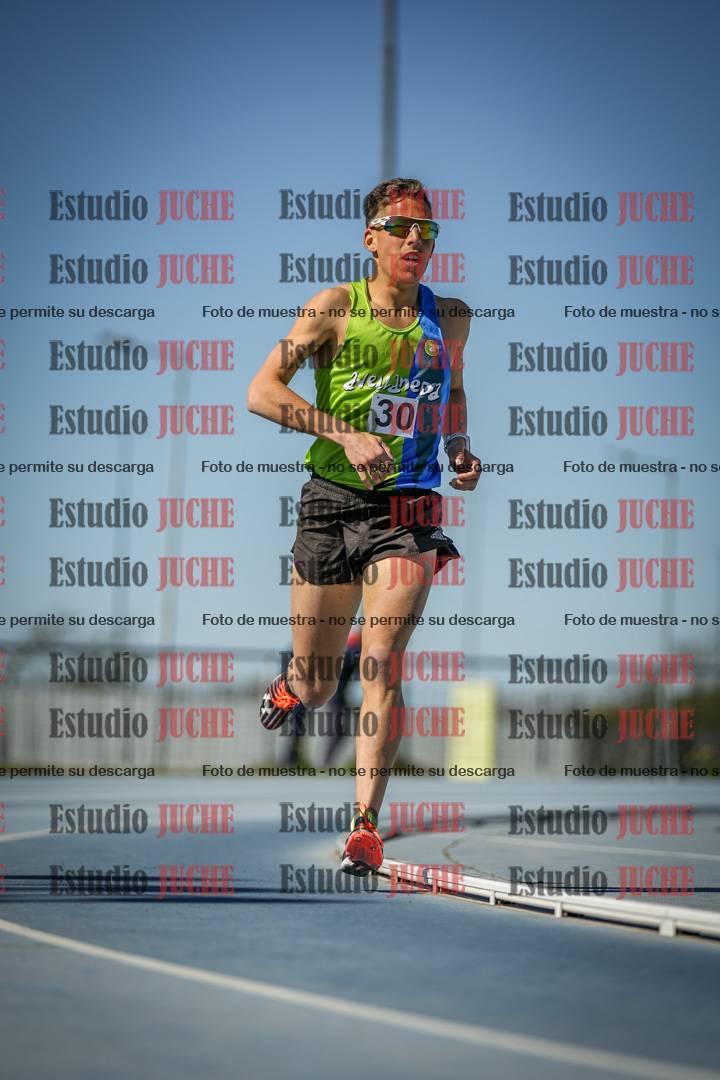 Fotos de los 5000 m llanos de mujeres y varones