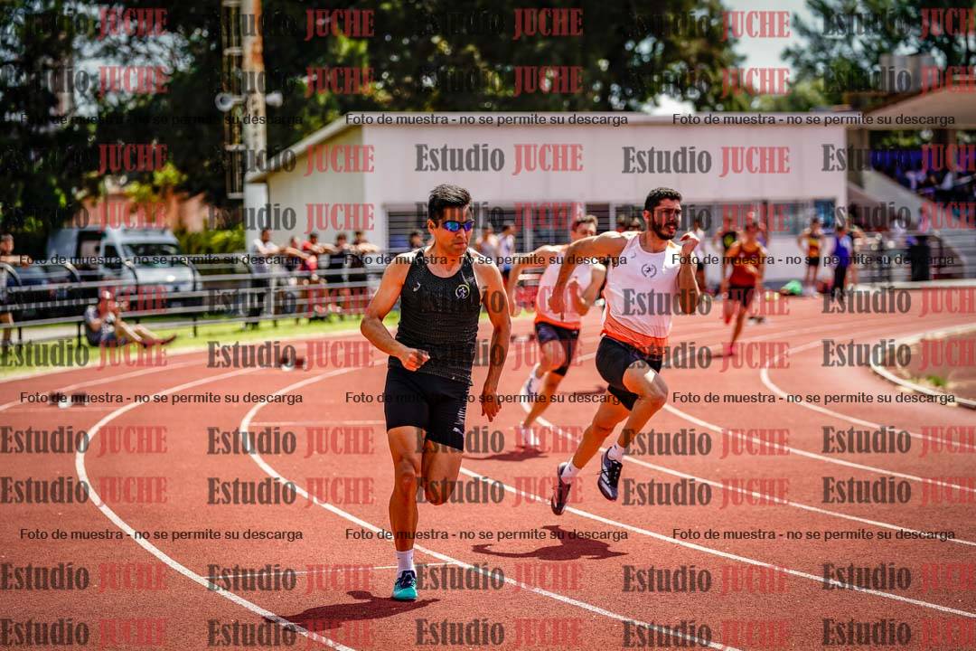 Fotos de los 400 m llanos de varones