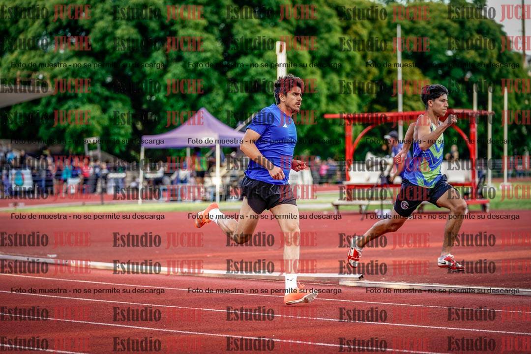 Fotos de los 400 m llanos de varones