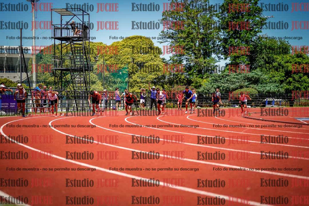 Fotos de los 150 m llanos de varones