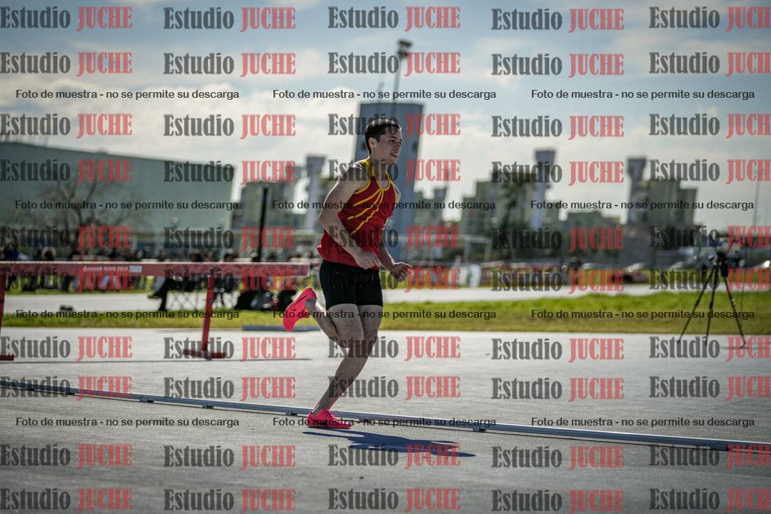 Fotos de los 400 m llanos de varones