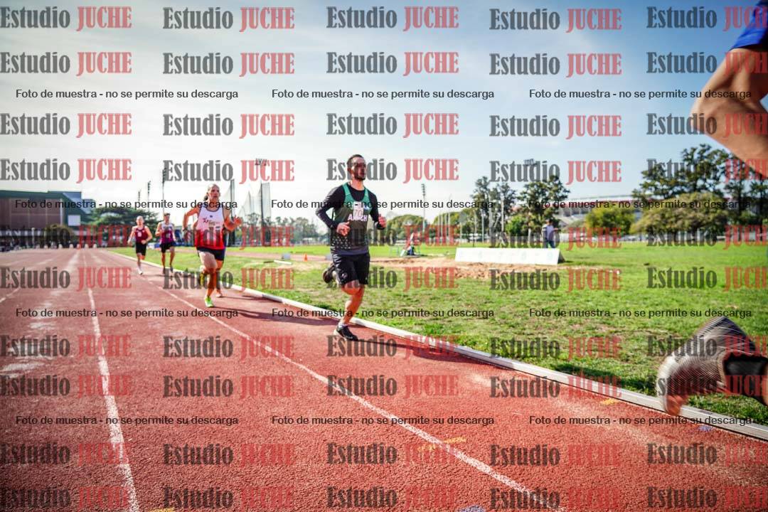 Fotos de los 800 m llanos de varones