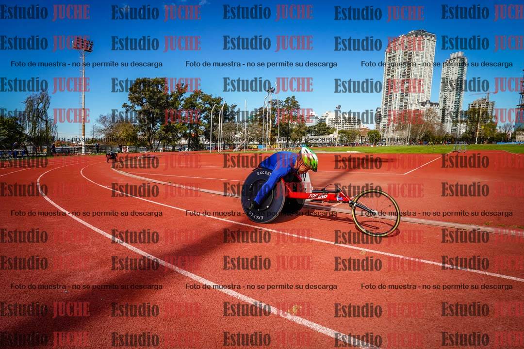 Fotos de los 800 m llanos de silla de ruedas