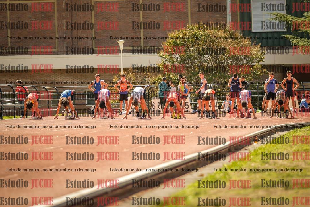 Fotos de los 100 m llanos de varones