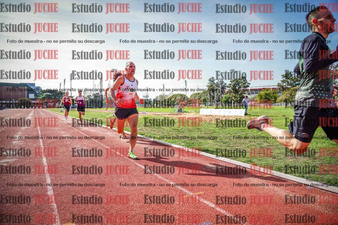 Fotos de los 800 m llanos de varones