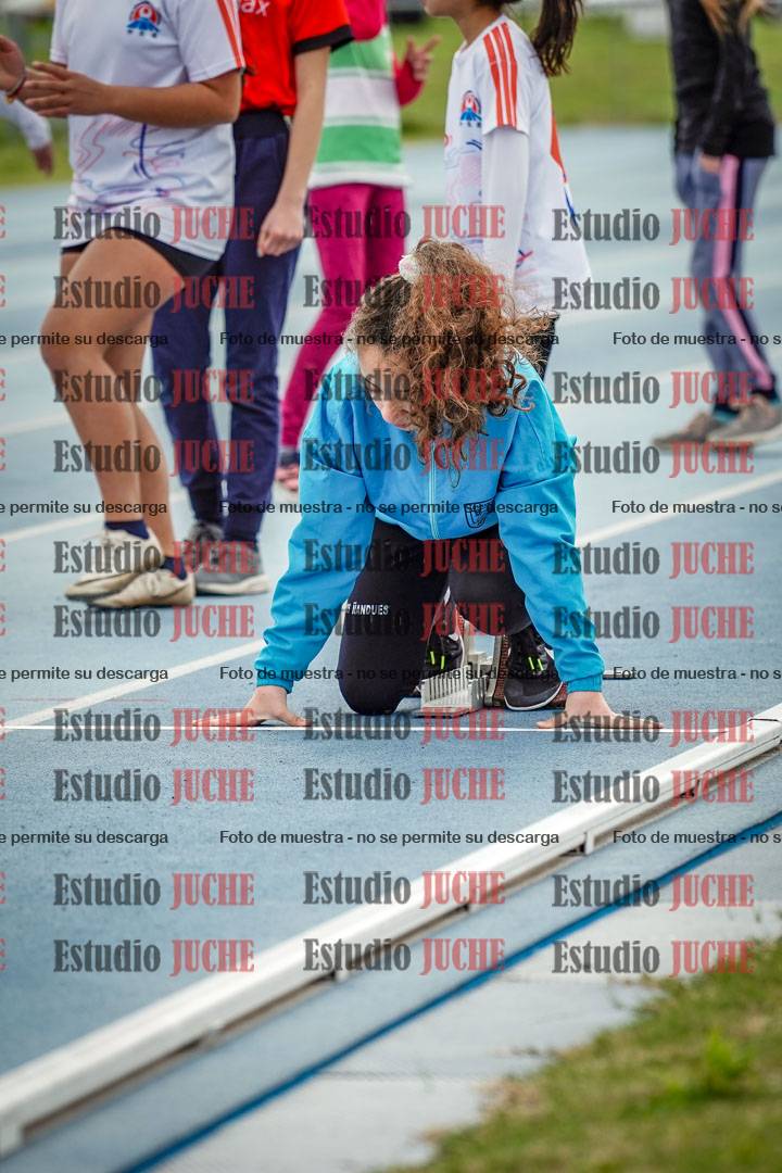 Fotos de los 50 m llanos de mujeres - U12