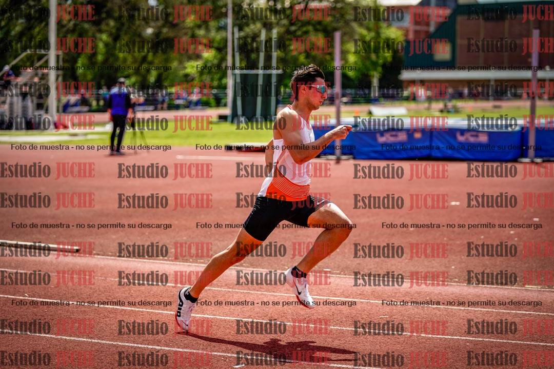 Fotos de los 400 m llanos de varones