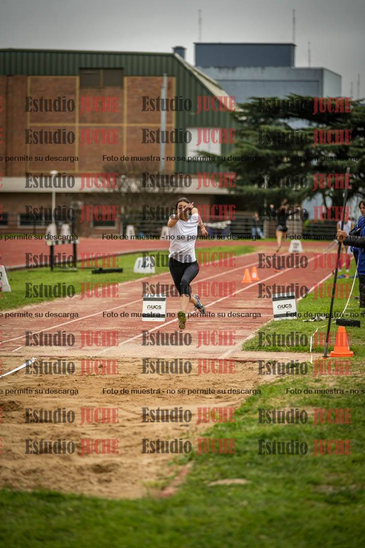 Fotos del salto triple de mujeres y varones - todas las tablas