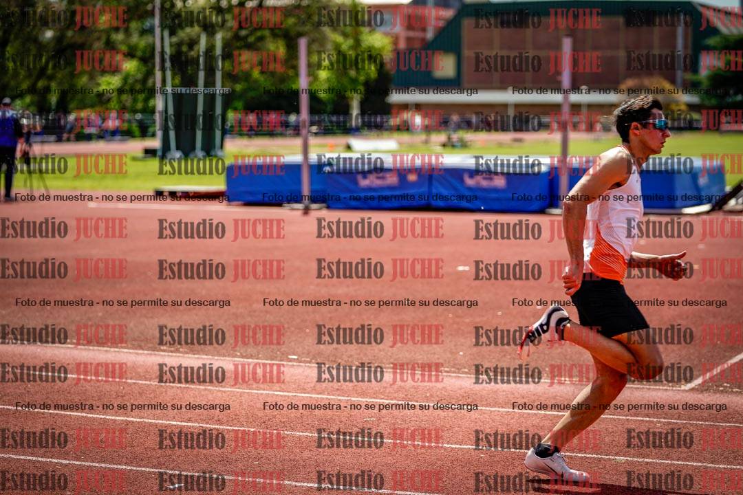 Fotos de los 400 m llanos de varones